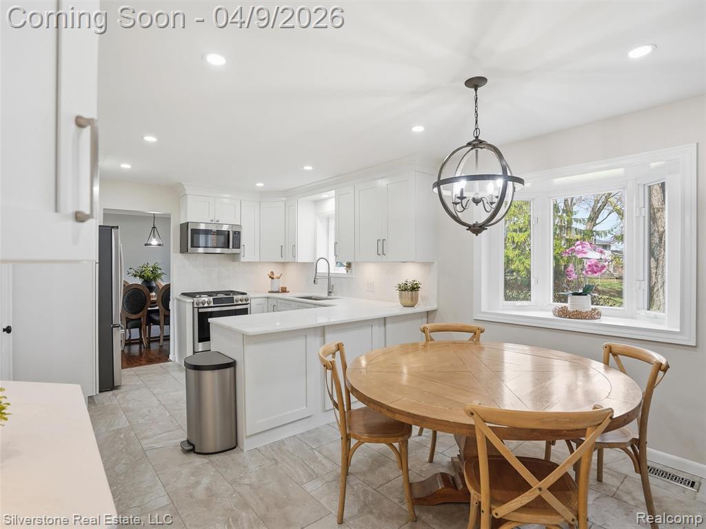 39722 Aynesley Street, Clinton Twp, MI 48038 — Photo 18