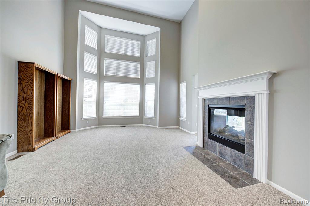 6083 Village Court, Clarkston, MI — Photo 12