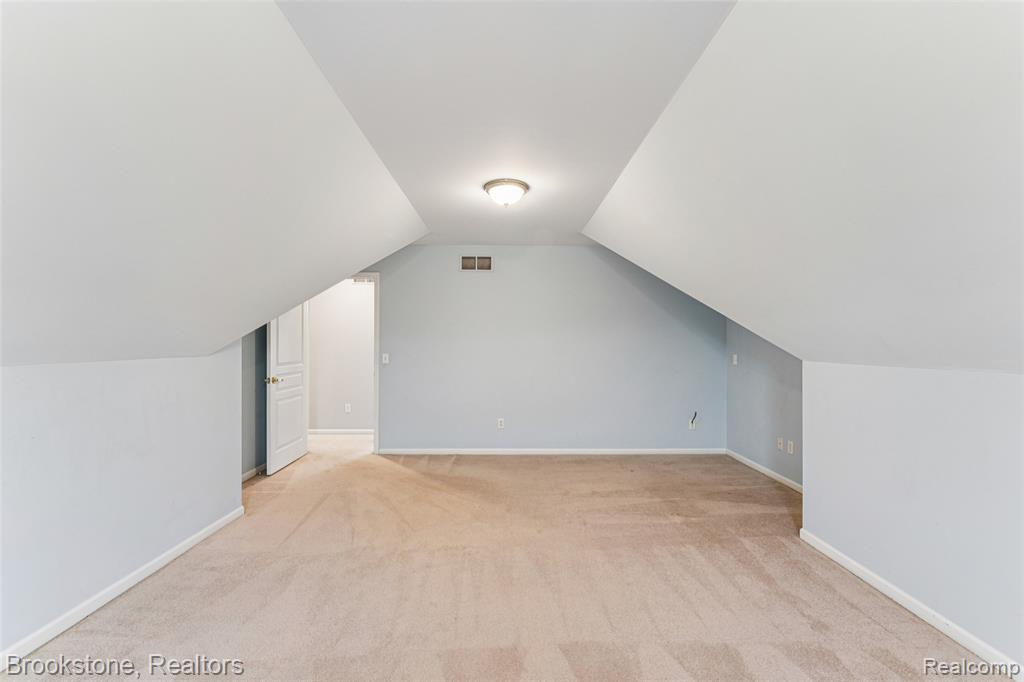 7796 Fountain Hills Lane, Davisburg, MI 48350 — Photo 24