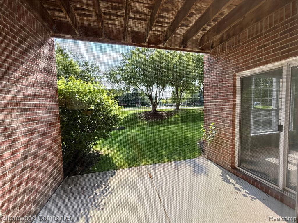 45736 Warwick Drive, Macomb, MI 48044 — Photo 12