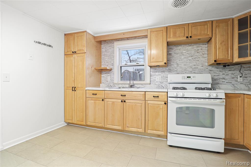 4390 E Mount Morris Road, Genesee, MI 48458 — Photo 55