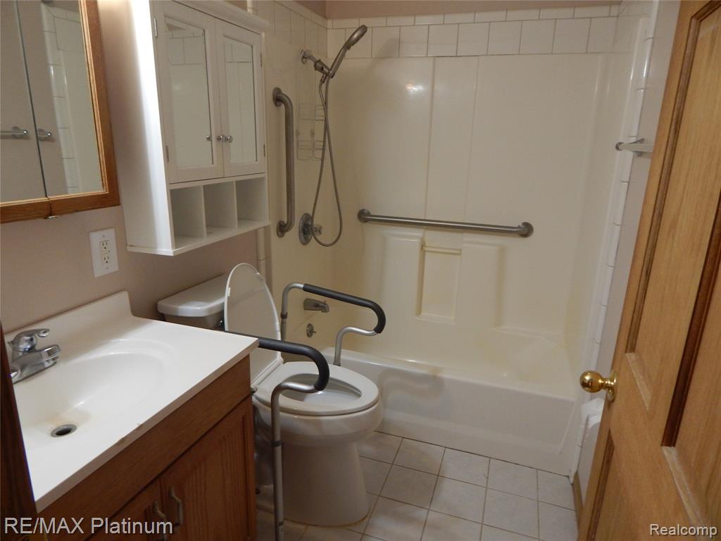 10321 E Lovejoy Road, Perry, MI 48872 — Photo 27
