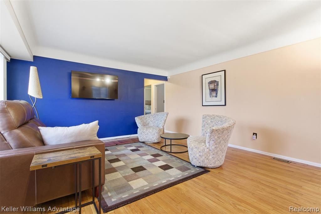 8841 Virgil, Redford, MI 48239 — Photo 5