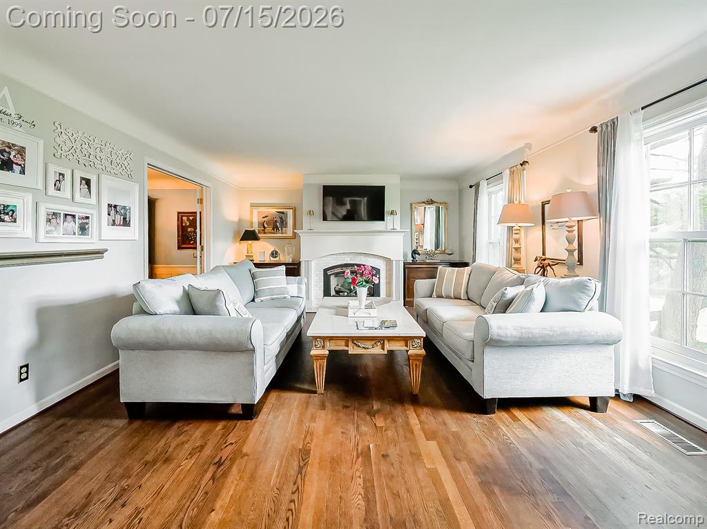 6730 Meadowlake Road, Bloomfield Hills, MI 48301 — Photo 2