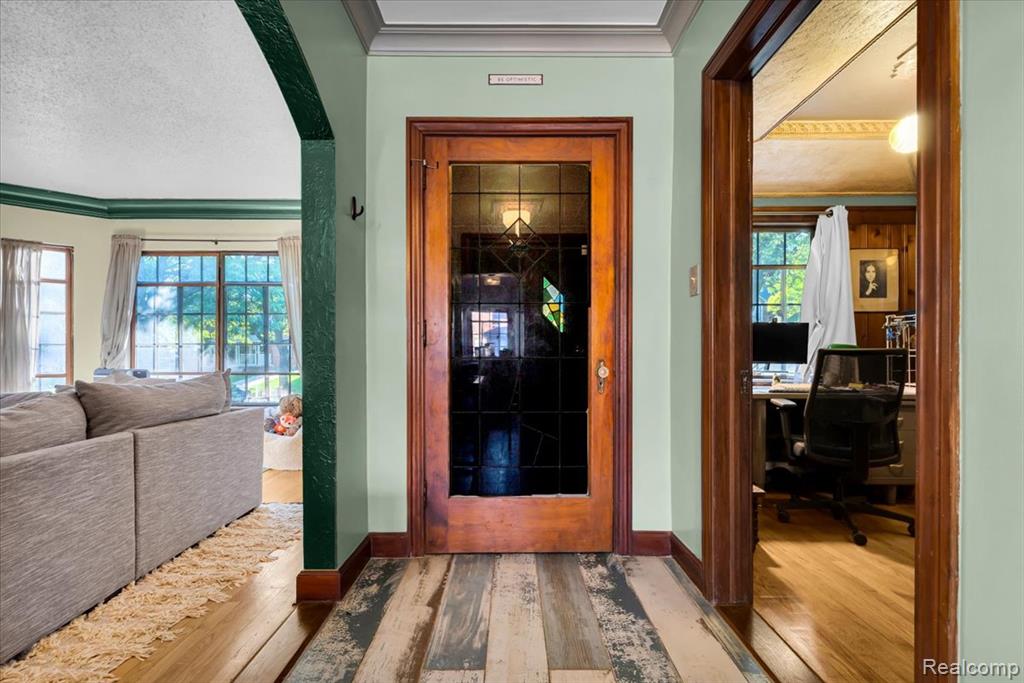 18281 San Juan Drive, Detroit, MI 48221 — Photo 8