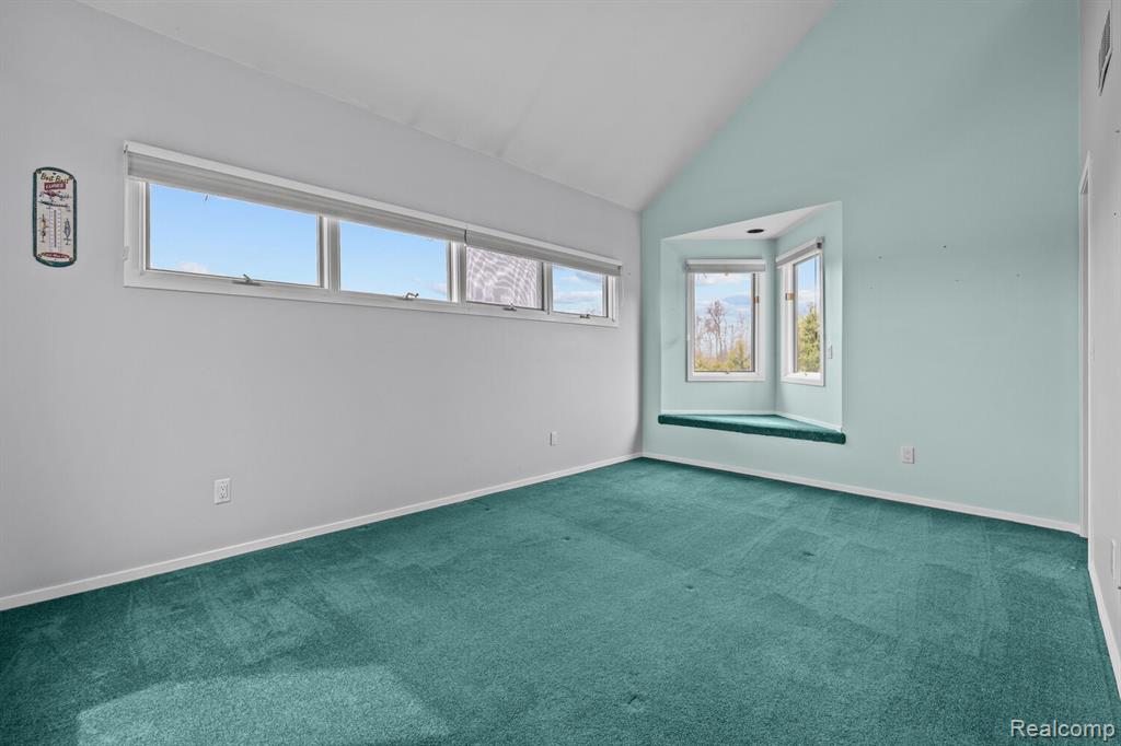 10785 Oxbow Lakeshore Drive, White Lake, MI — Photo 23