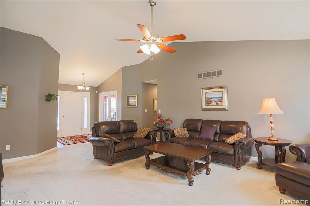 50315 Alden Drive, Macomb, MI 48044 — Photo 16
