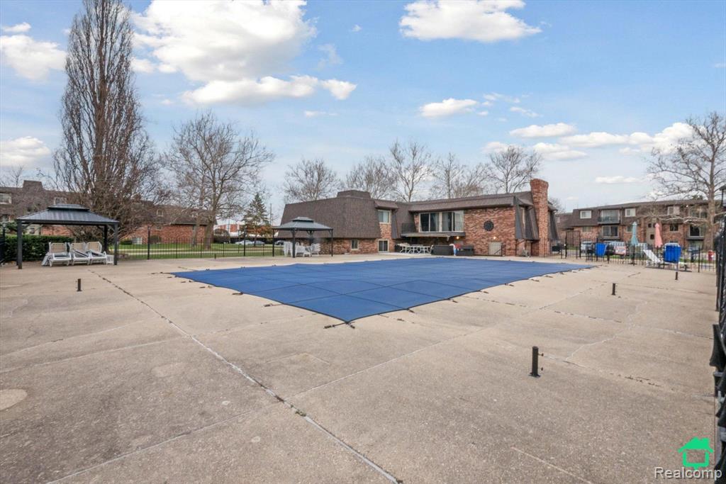 412 Riviera Drive, Saint Clair Shores, MI 48080 — Photo 34