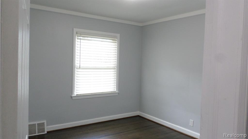 22463 Nevada Avenue, Eastpointe, MI 48021 — Photo 13