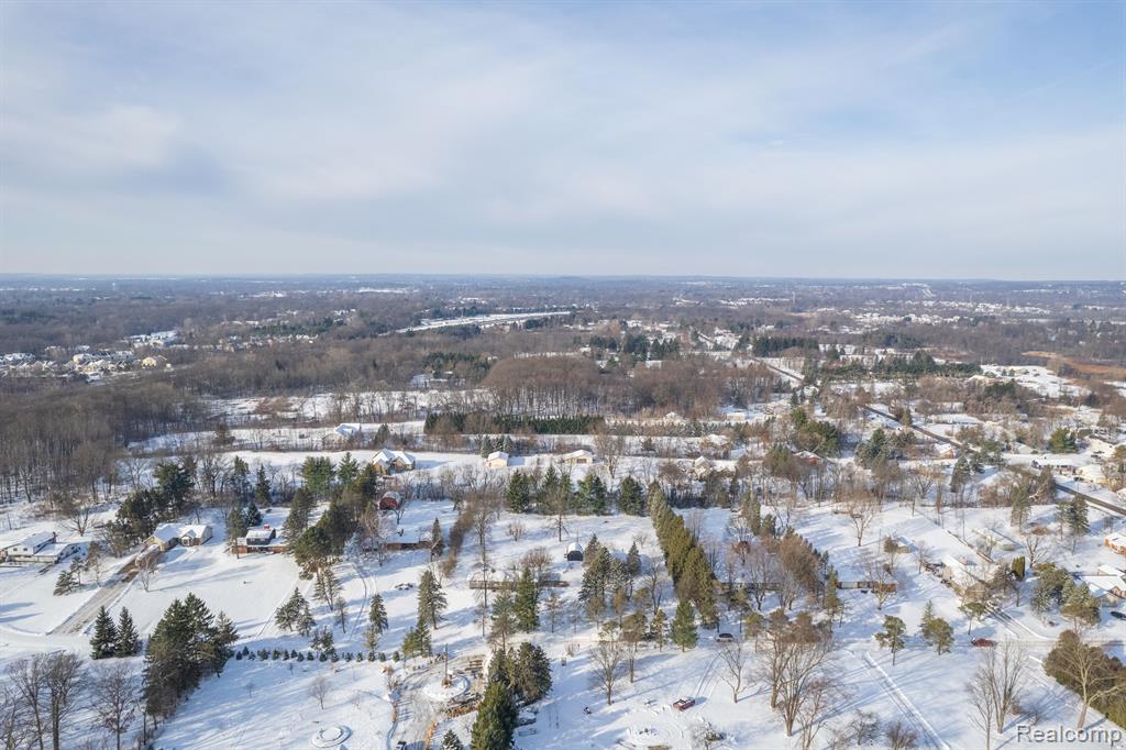 4852 MEADOWBROOK Lane, Lake Orion, MI — Photo 48