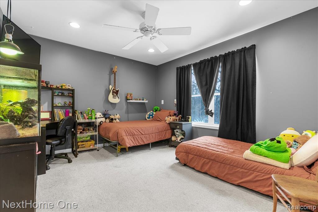 627 E Washington Street, Howell, MI 48843 — Photo 15