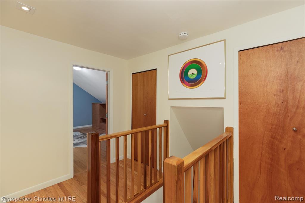 13323 Hart Avenue, Huntington Woods, MI — Photo 22