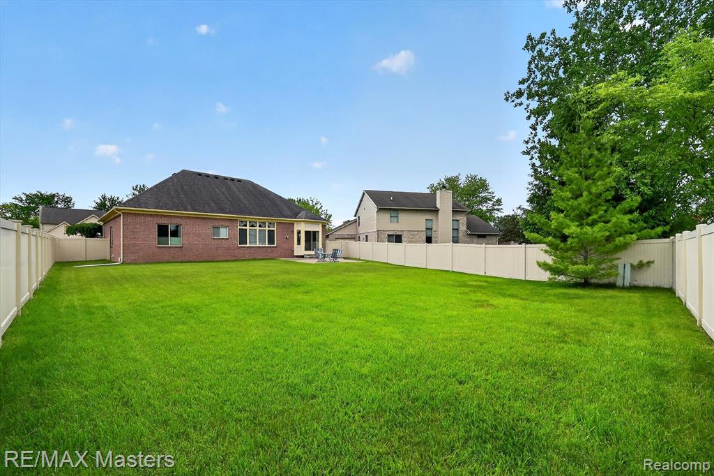 28817 Sugar Island Court, Rockwood, MI — Photo 36