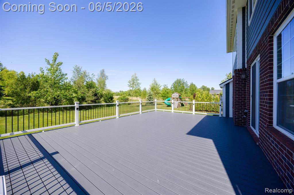 57558 Stoneleigh Drive, South Lyon, MI 48178 — Photo 11