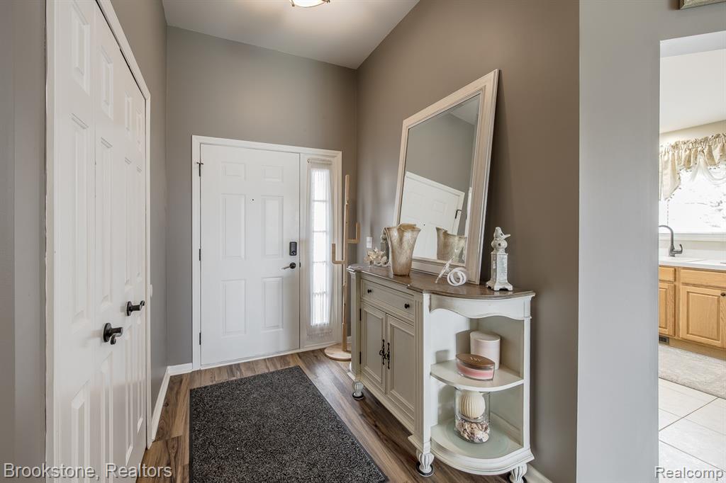 4808 New Haven Drive, Howell, MI 48843 — Photo 3