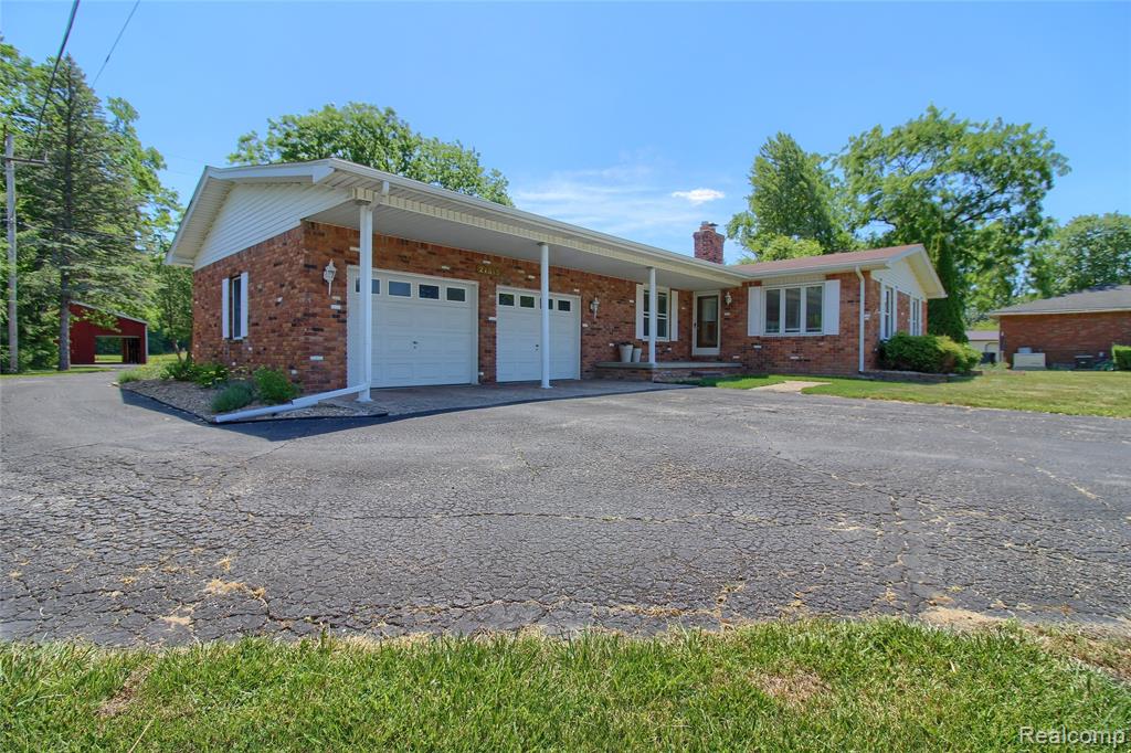21515 Huron River Drive, New Boston, MI 48164 — Photo 3
