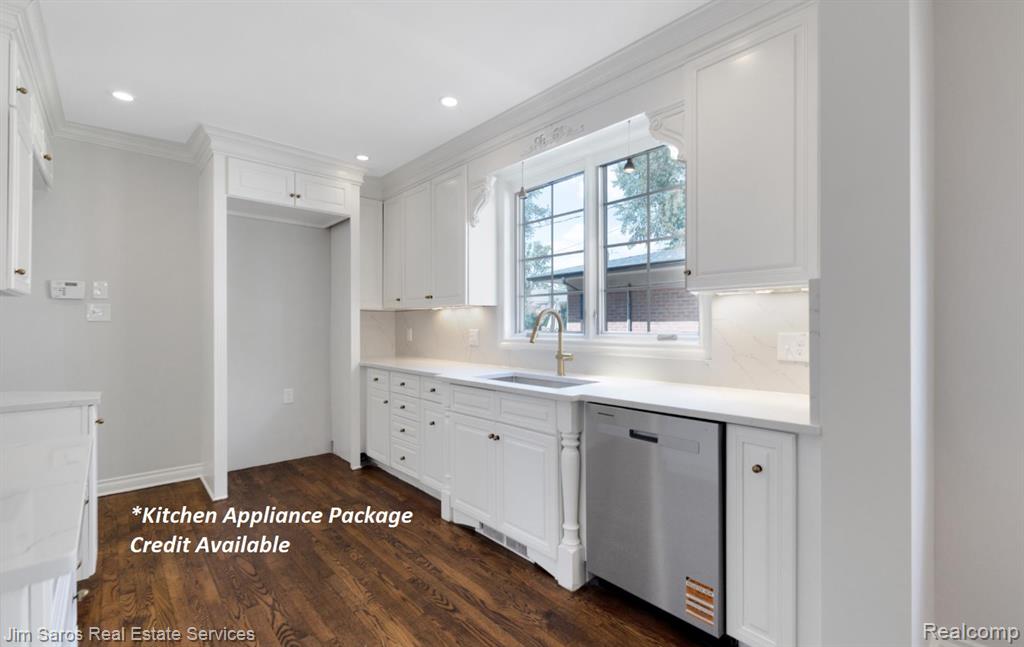 921 Berkshire Road, Grosse Pointe Park, MI 48230 — Photo 17