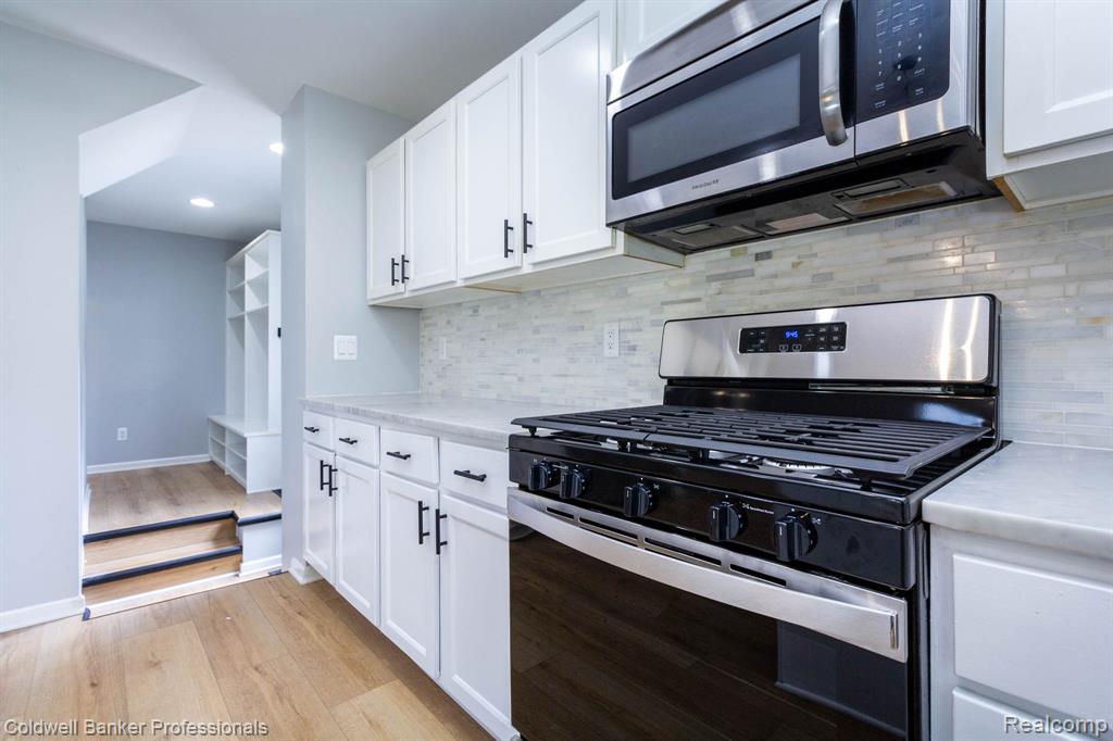 829 N Dorchester Avenue, Royal Oak, MI 48067 — Photo 23