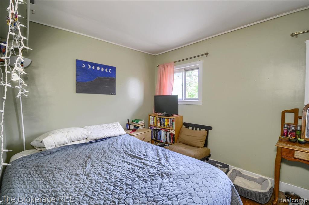 703 CEDARLAWN Road, Waterford, MI 48328 — Photo 26