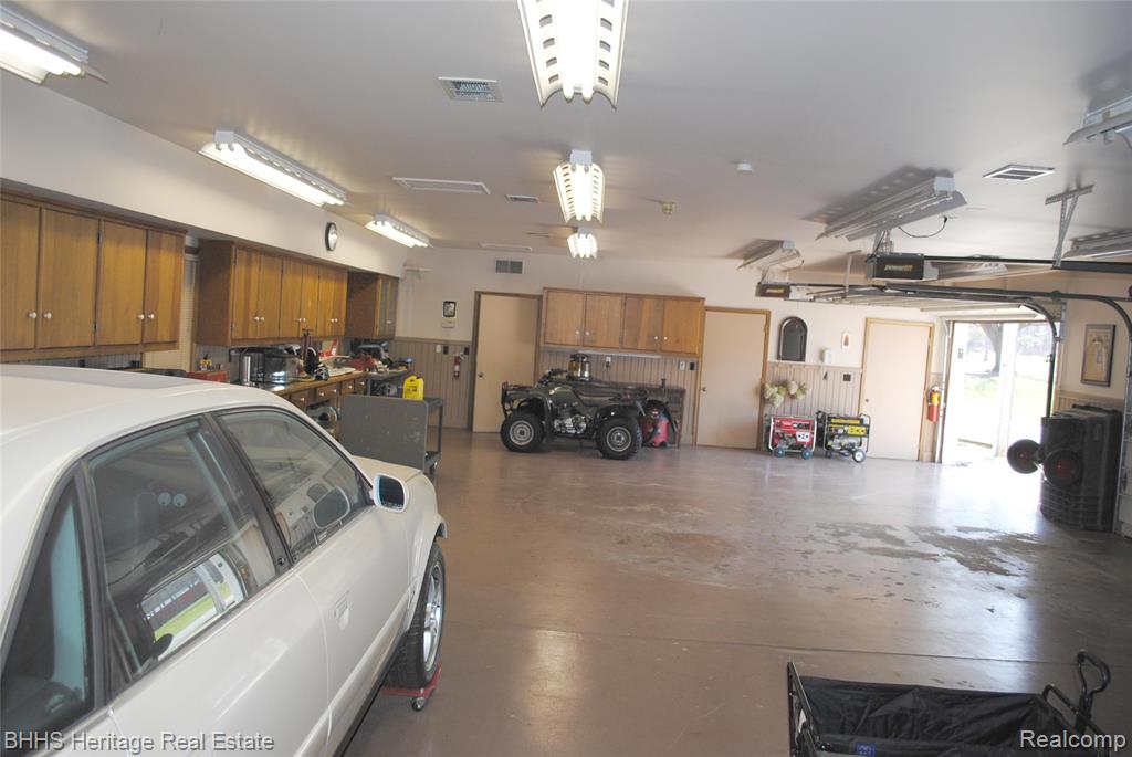 4450 Golf Club Road, Howell, MI 48843 — Photo 40