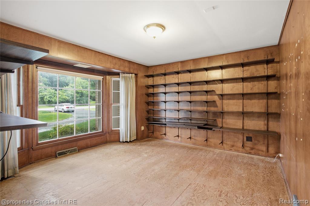 7110 Paterese Drive, Bloomfield Hills, MI 48301 — Photo 5