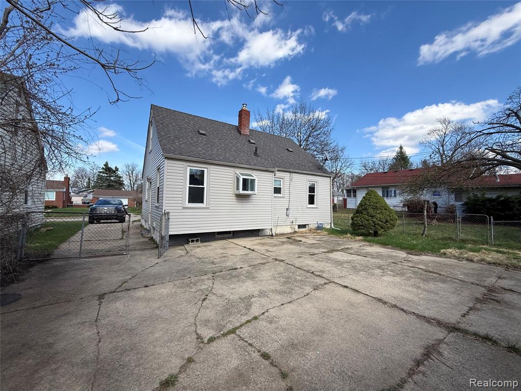 4234 Custer Avenue, Flint, MI 48507 — Photo 13