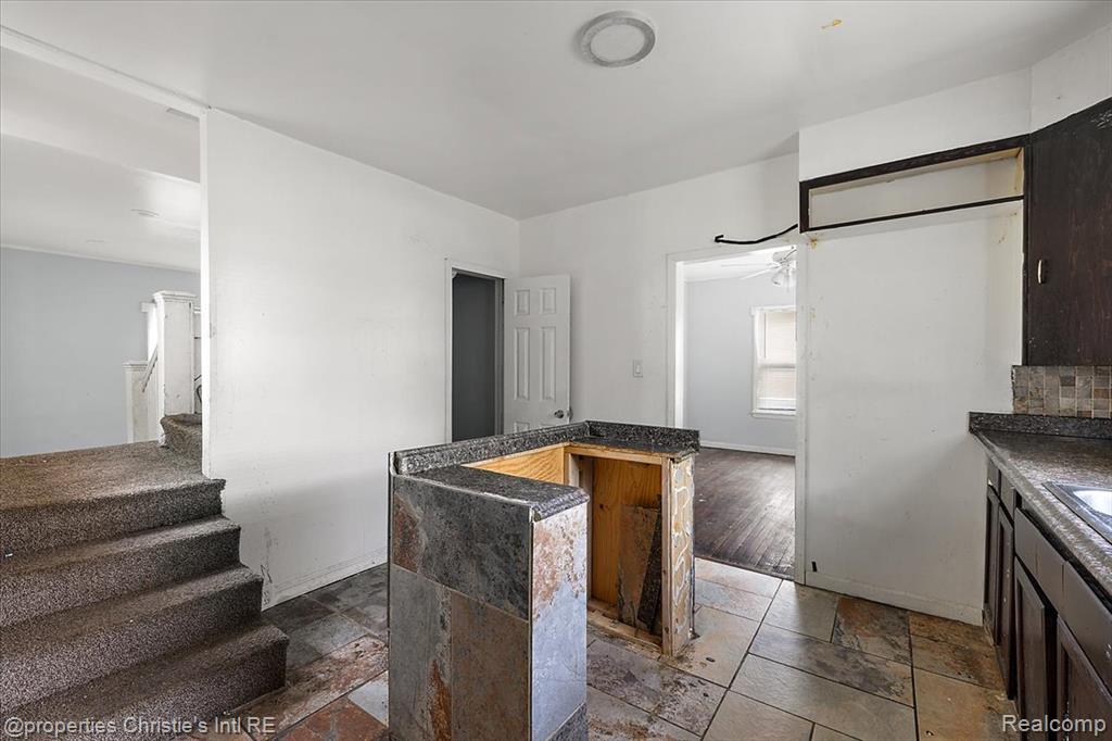 14232 LAUDER Street, Detroit, MI 48227 — Photo 11