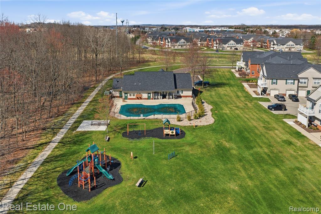 4113 Hampton Ridge Boulevard, Howell, MI 48843 — Photo 23