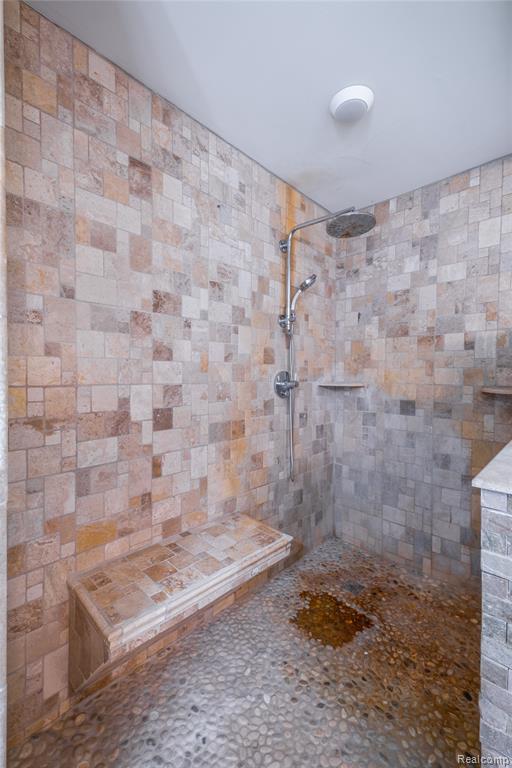 1250 Walloon Way, Lake Orion, MI — Photo 14