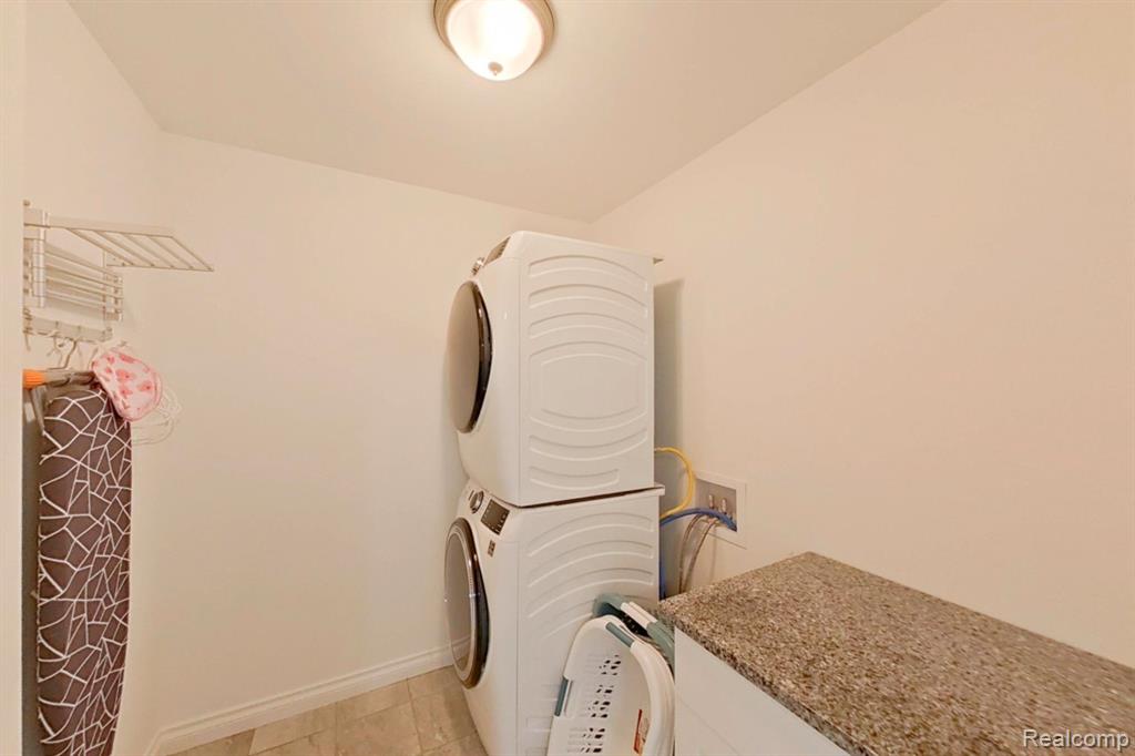 951 N Mill Street, South Lyon, MI 48178 — Photo 34