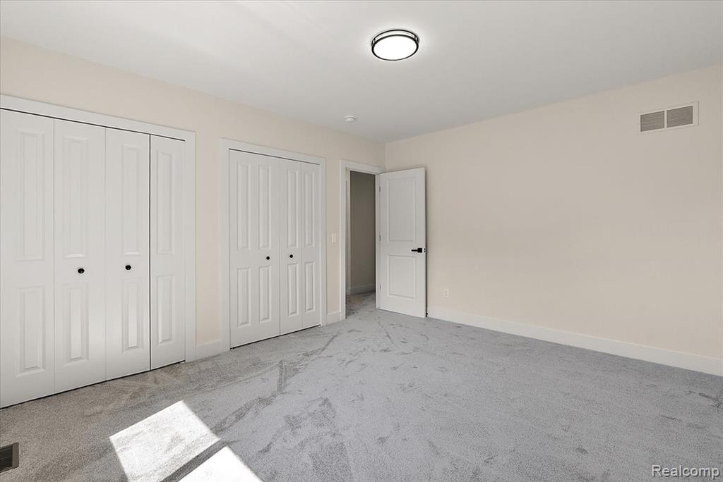 47515 Vanker Avenue, Shelby Twp, MI 48317 — Photo 30