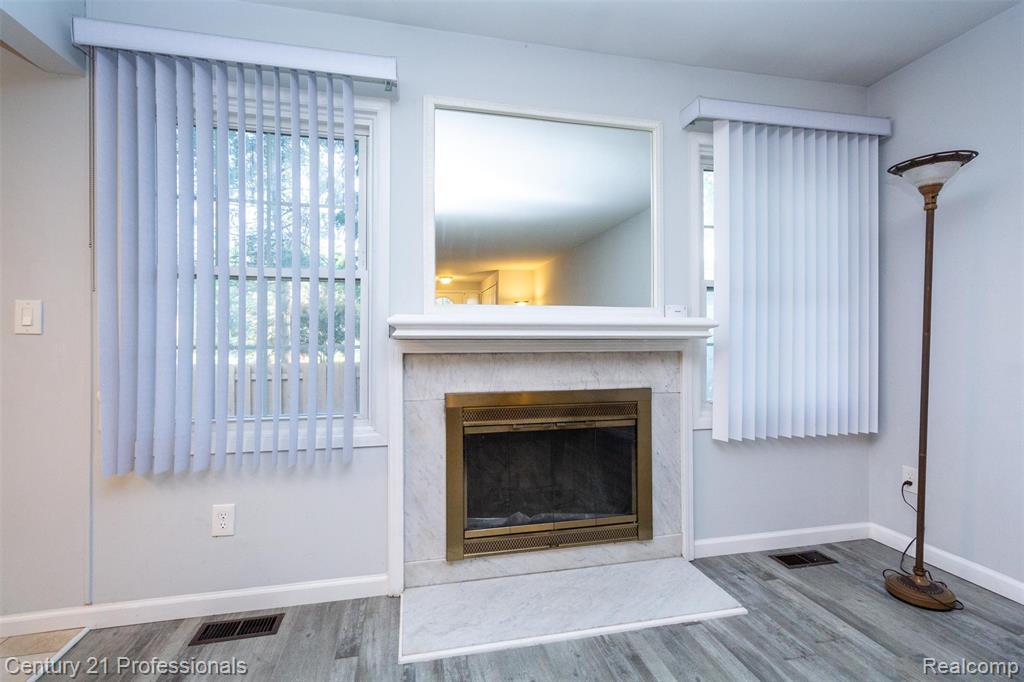 1658 Brentwood Drive, Troy, MI 48098 — Photo 8