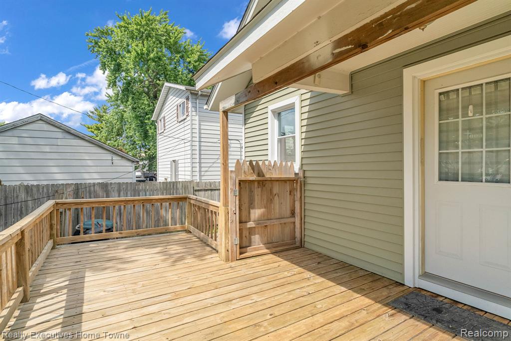 509 13th Street, Port Huron, MI 48060 — Photo 37