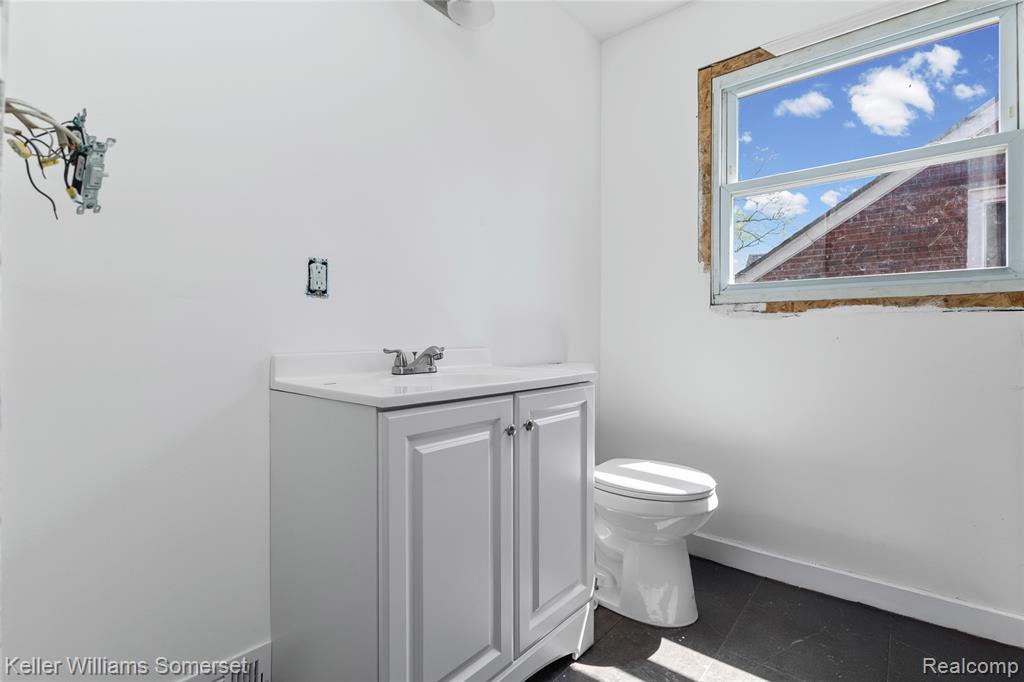 18642 Tracey Street, Detroit, MI 48235 — Photo 16