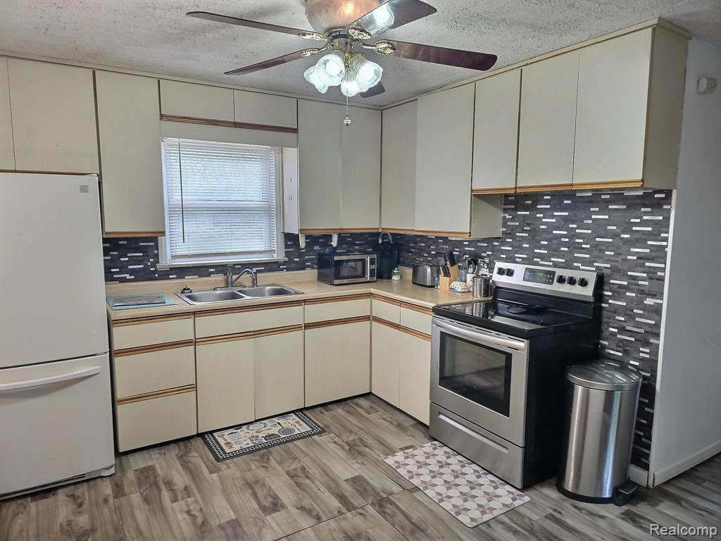6449 Detroit Street, Mount Morris, MI 48458 — Photo 3