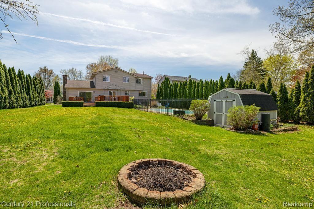 8978 Sussex Street, White Lake, MI — Photo 37