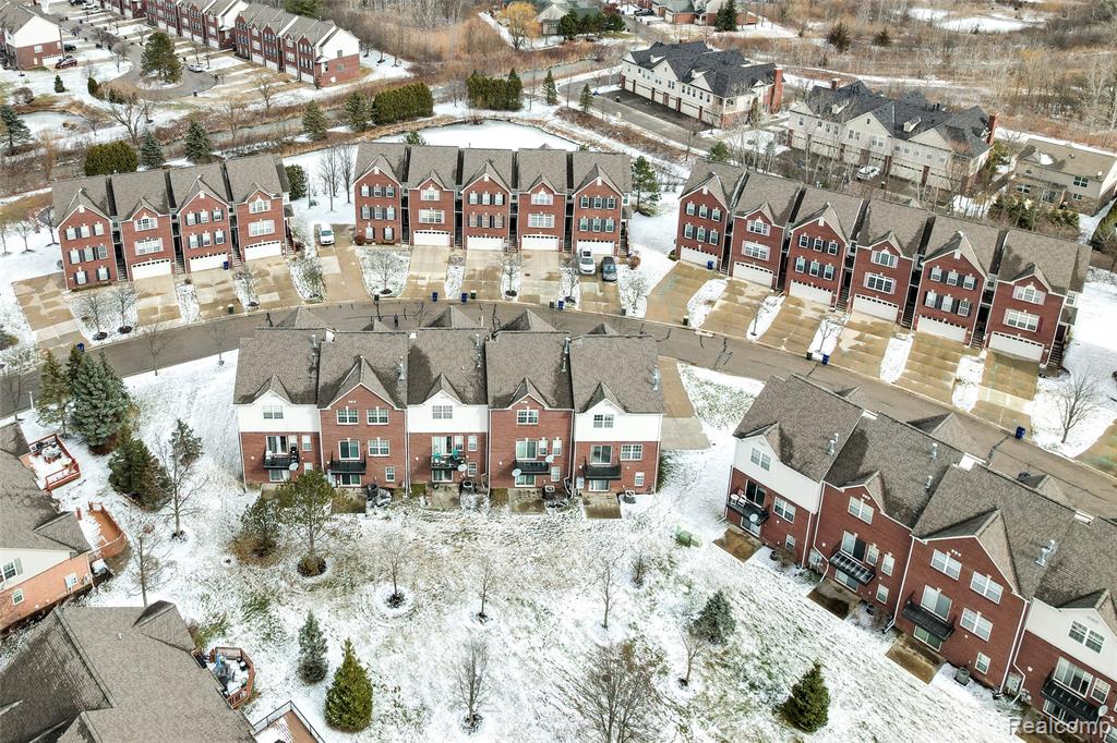 432 CHERRY ORCHARD Road, Canton, MI 48188 — Photo 43