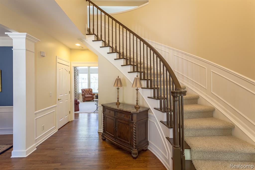 568 Berridge Circle, Lake Orion, MI — Photo 11