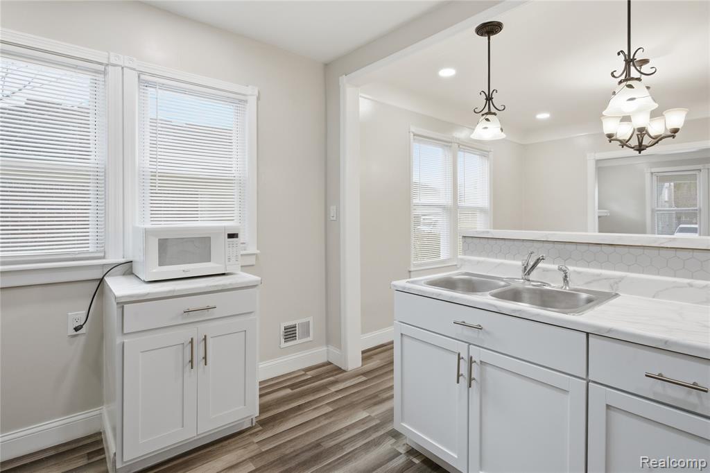 12816 Rosemary Street, Detroit, MI 48213 — Photo 13