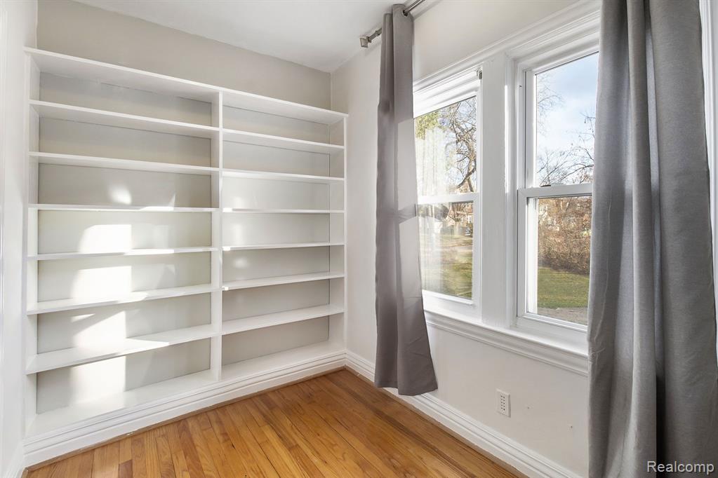 5 WENONAH Drive, Pontiac, MI 48341 — Photo 11