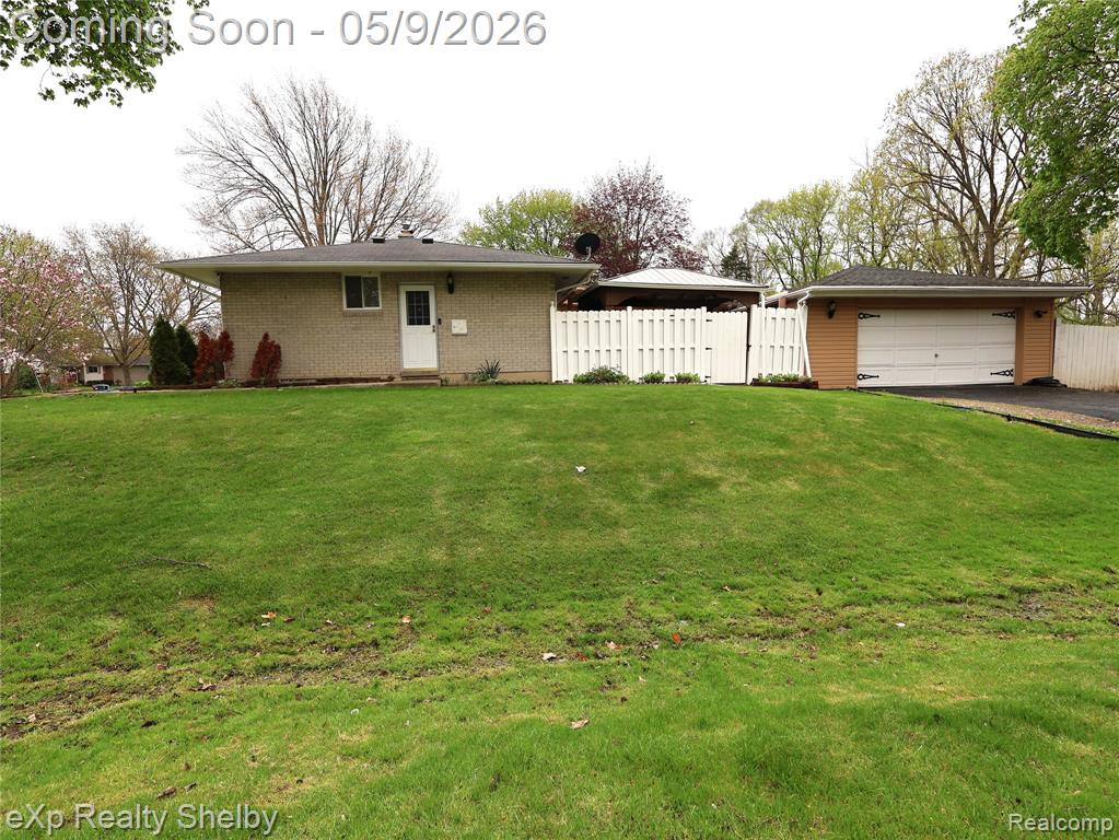 719 Sheryl Drive, Waterford, MI 48328 — Photo 3