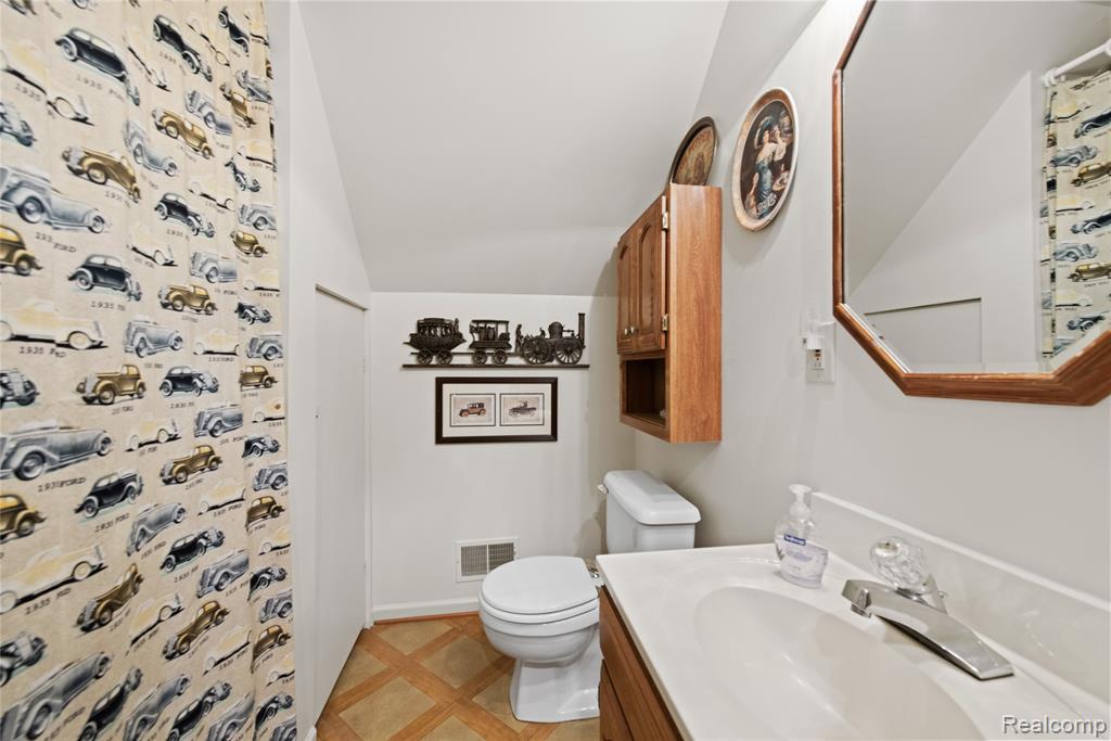 2209 Berville Road, Allenton, MI 48002 — Photo 12
