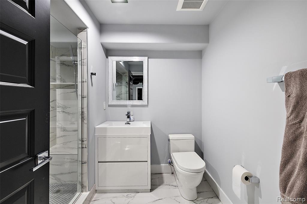 16281 Buckingham Avenue, Beverly Hills, MI 48009 — Photo 33