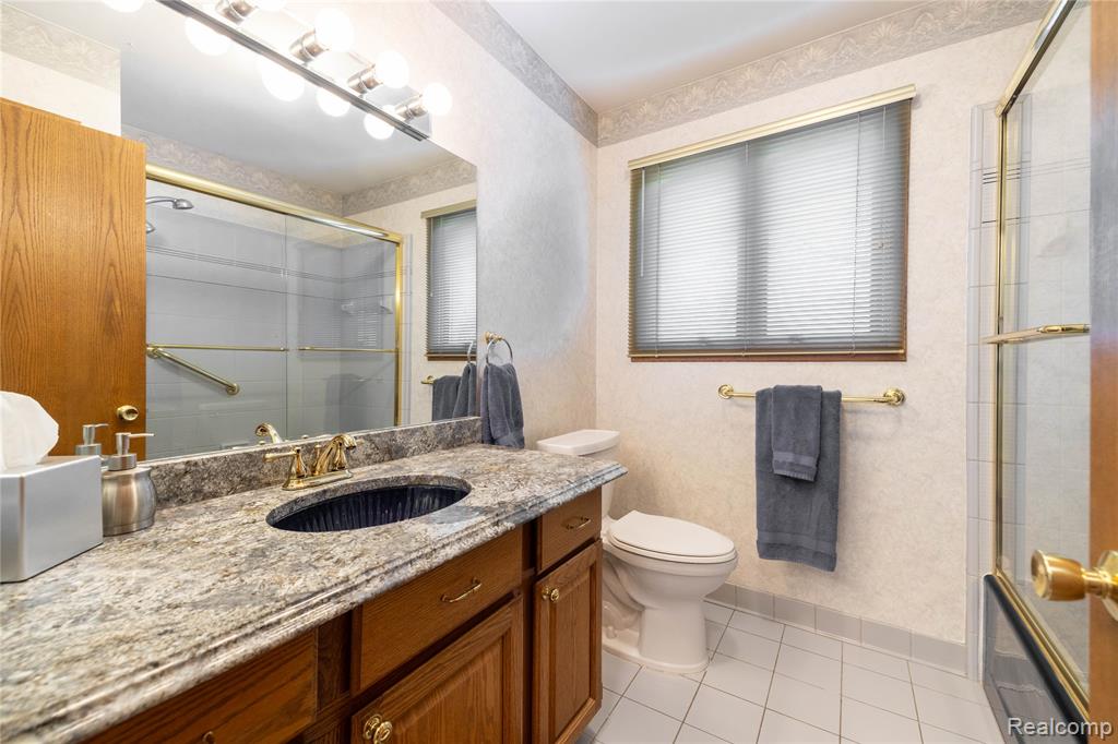 21774 East River Road, Grosse Ile, MI 48138 — Photo 37