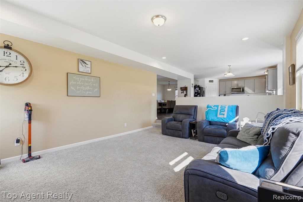 58286 Salt River Court, New Haven, MI 48048 — Photo 6