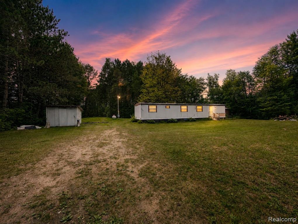643 N Hockaday Road, Gladwin, MI 48624