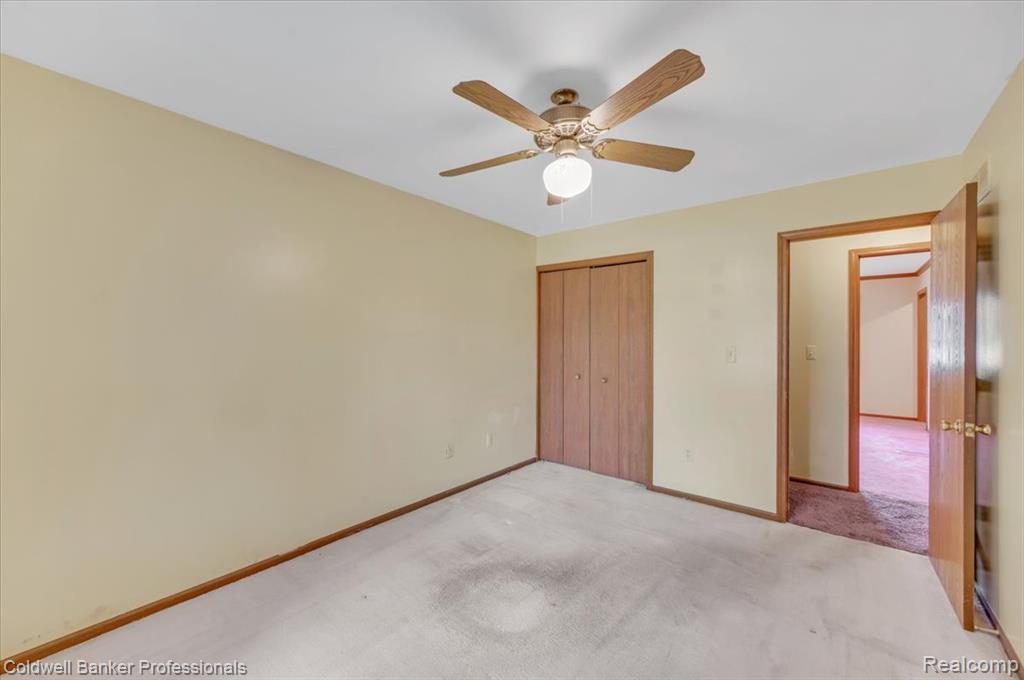 5015 Fox Hill Drive, Sterling Heights, MI 48310 — Photo 22