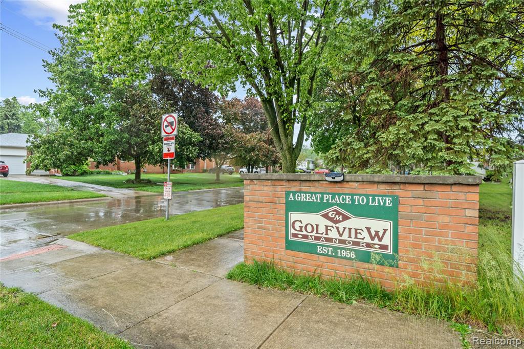 26916 Rouge River Drive, Dearborn Heights, MI 48127 — Photo 52