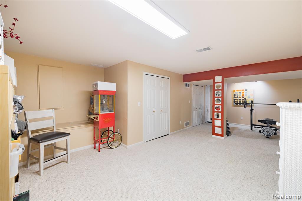 52657 Huntley Avenue, New Baltimore, MI 48047 — Photo 32