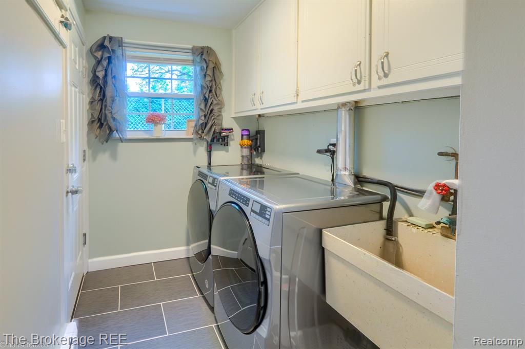 9404 E Lippincott Boulevard, Davison, MI 48423 — Photo 38
